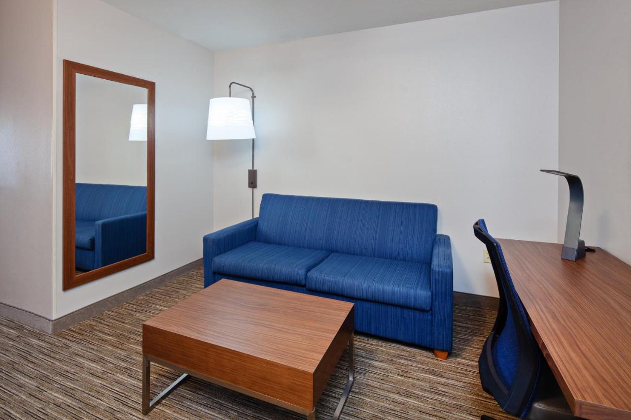 Holiday Inn Express & Suites Rancho Mirage - Palm Spgs Area By Ihg Buitenkant foto