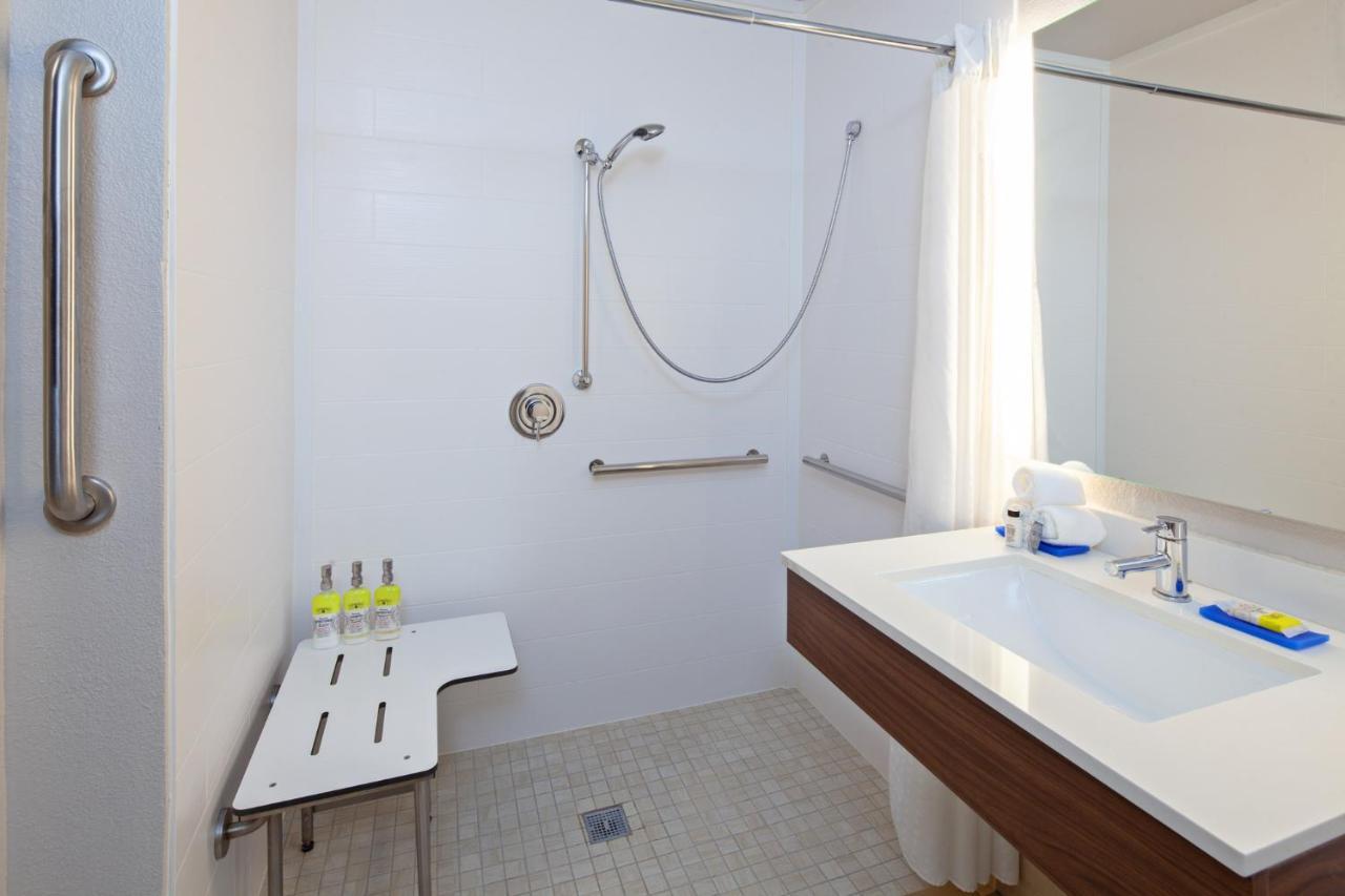Holiday Inn Express & Suites Rancho Mirage - Palm Spgs Area By Ihg Buitenkant foto