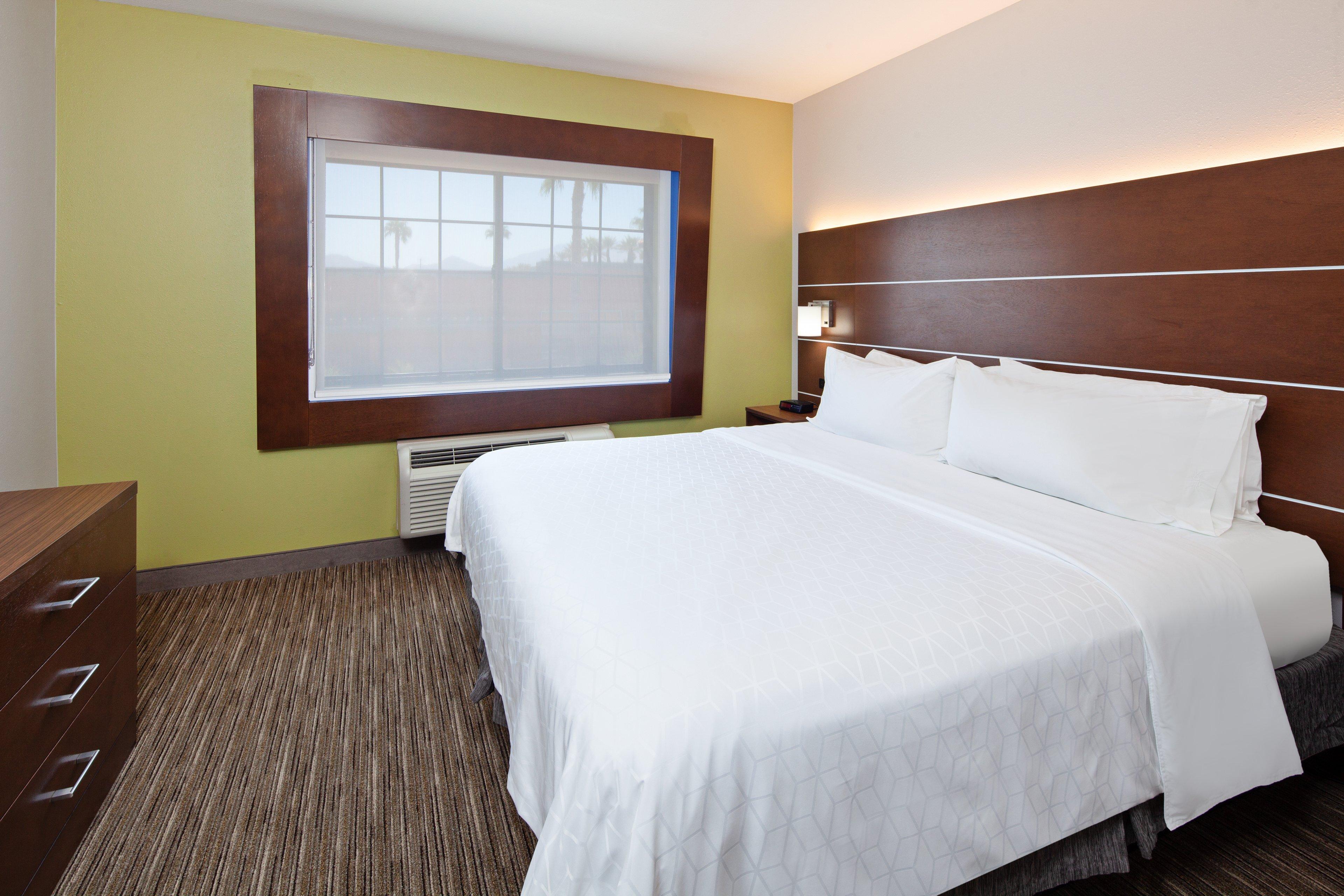 Holiday Inn Express & Suites Rancho Mirage - Palm Spgs Area By Ihg Buitenkant foto