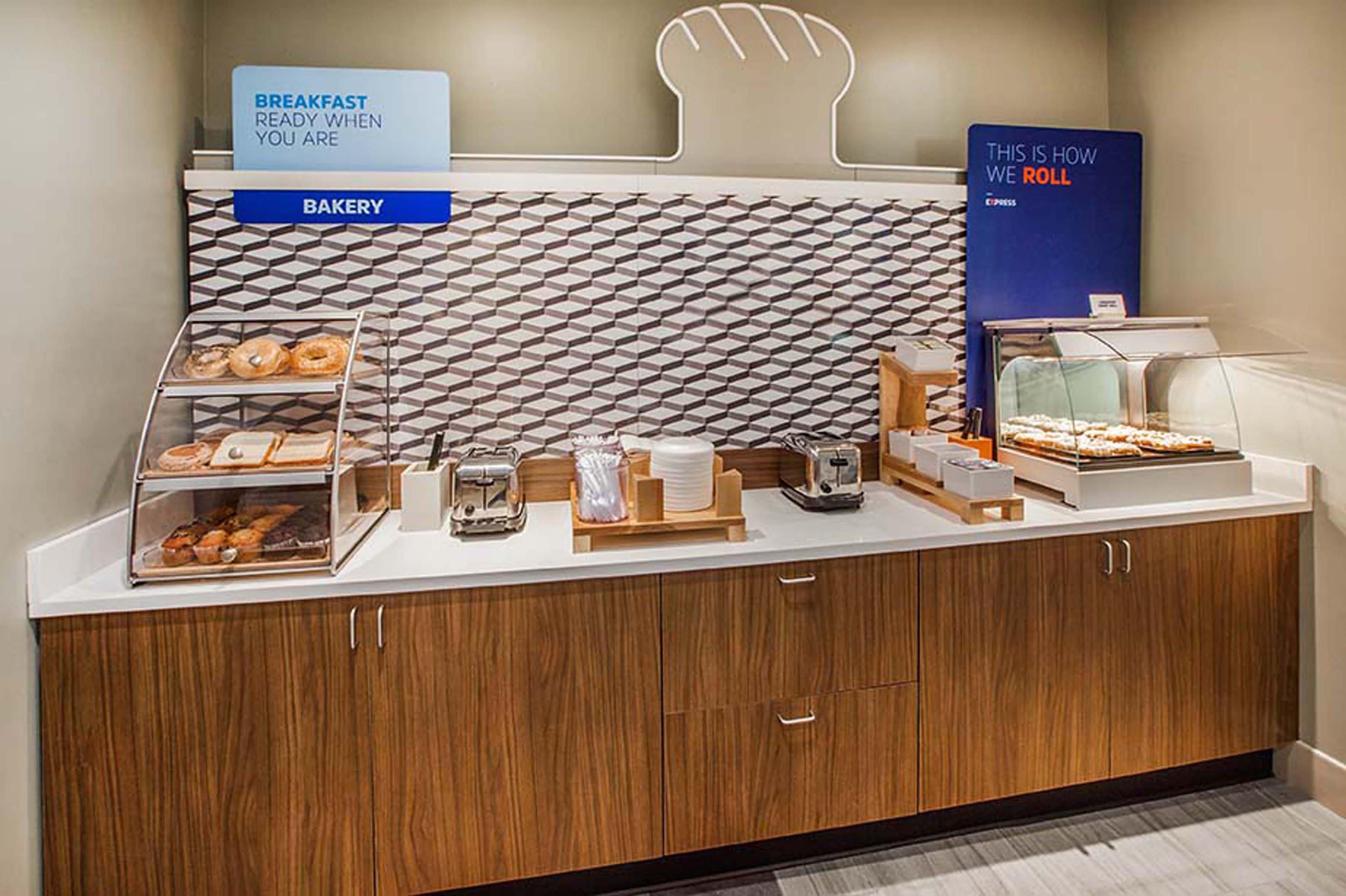 Holiday Inn Express & Suites Rancho Mirage - Palm Spgs Area By Ihg Buitenkant foto